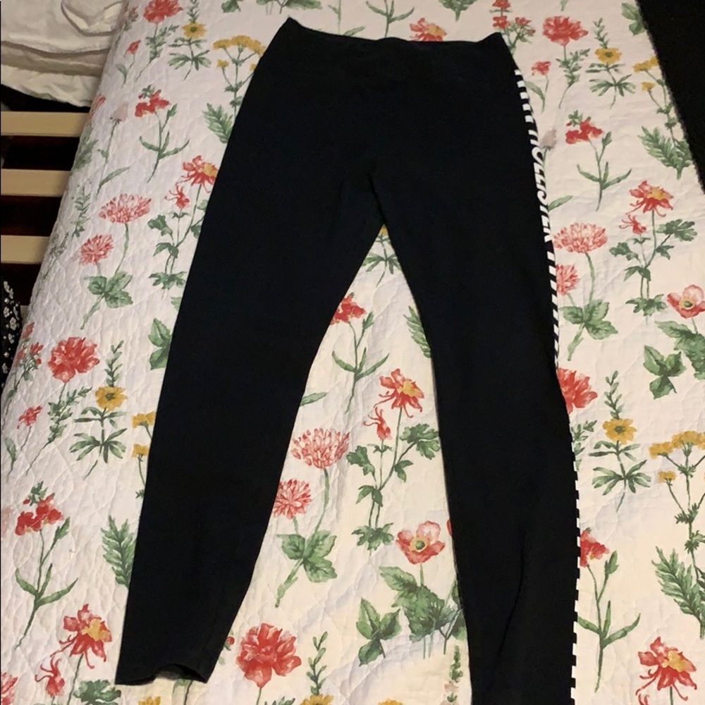 Hollister checkered leggings